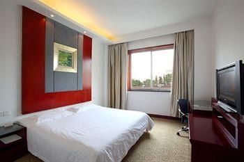 Xiangbao Lake Hotel2