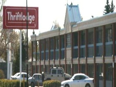 Calgary North Thriftlodge0