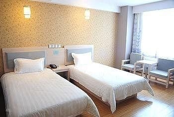 Zhengzhou Hua Chen Business Hotel1