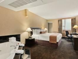 Ramada Calgary Downtown1