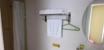 Home Inn Jiaozhou Guangzhou Road2