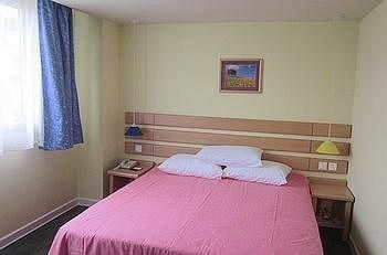 Home Inn Jiaozhou Guangzhou Road1