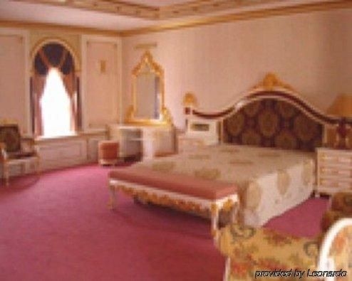 Kunming Royal Garden Hotel3