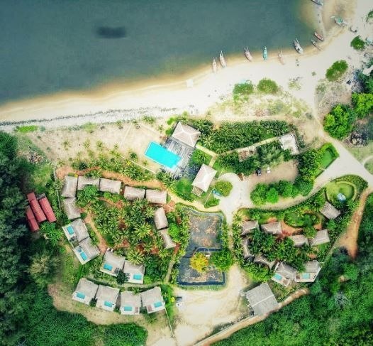 ลาวาณา บีช รีสอร์ท (Lawana Beach Resort)0