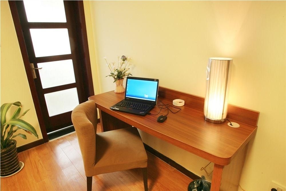 Tiancheng Business Hotel4