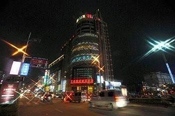 Jingjiang Arts Hotel1