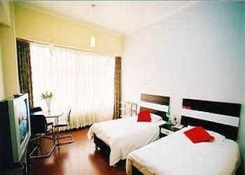 Aizunke Business Hotel Fuzhou Road - Tsingtao4