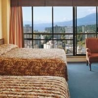 Coast Plaza Hotel Suites4