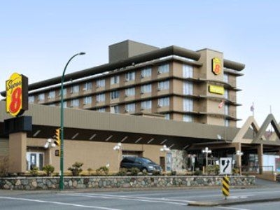 Super 8 Vancouver0