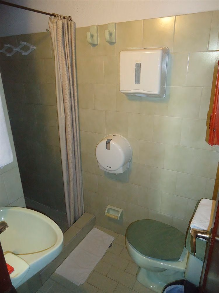 Hotel Nueva Granada4