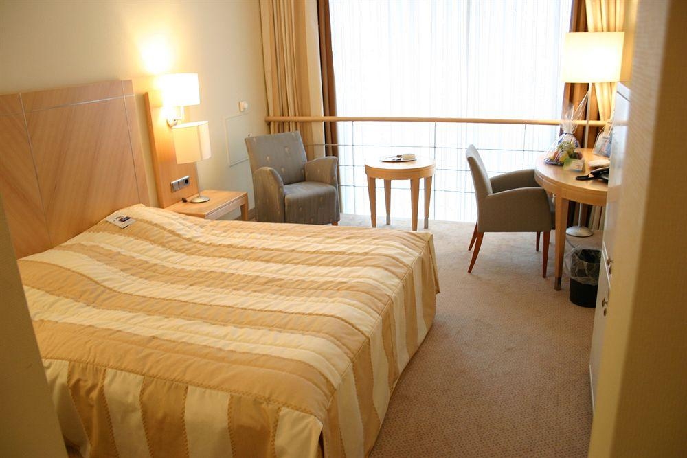 Kasino Hotel0