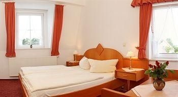 Ferienhotel Bernstein0