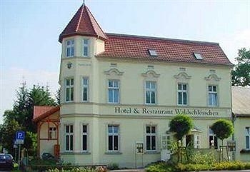 Hotel Waldschl3