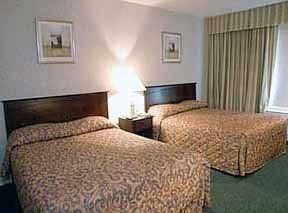 Econo Lodge1