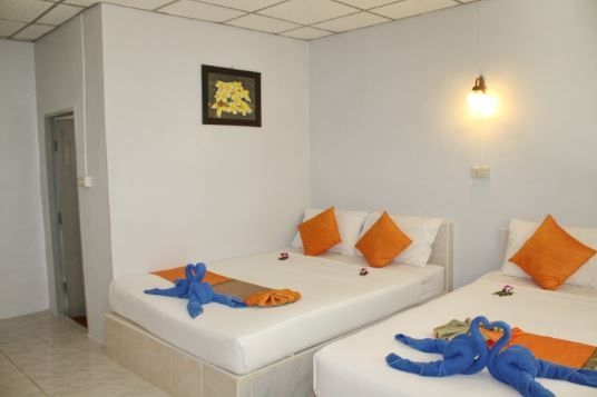 ไลม์ เอ็น โซดา บีชฟร้อนท์ รีสอร์ท (Lime n Soda Backpackers)0
