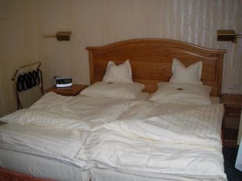 Barenturm Hotelpension2