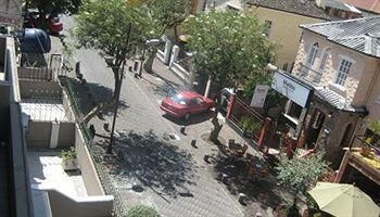 Hotel Jardin de Quito0