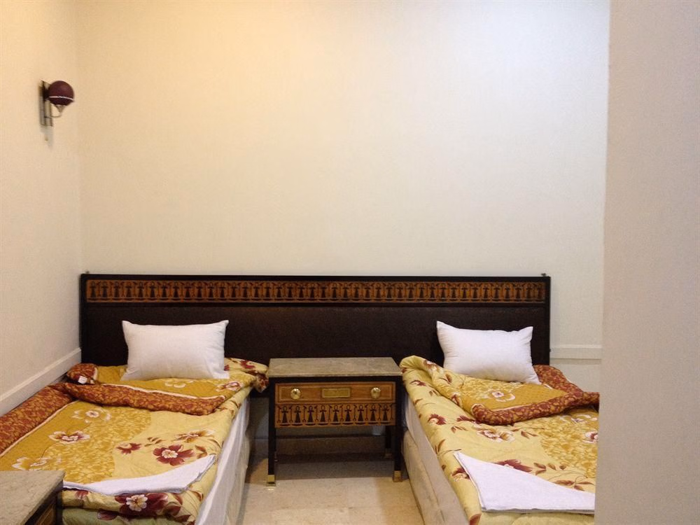 One Season Hostel2