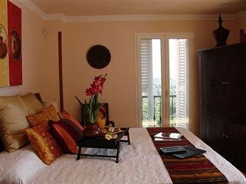 Marbella Heights2