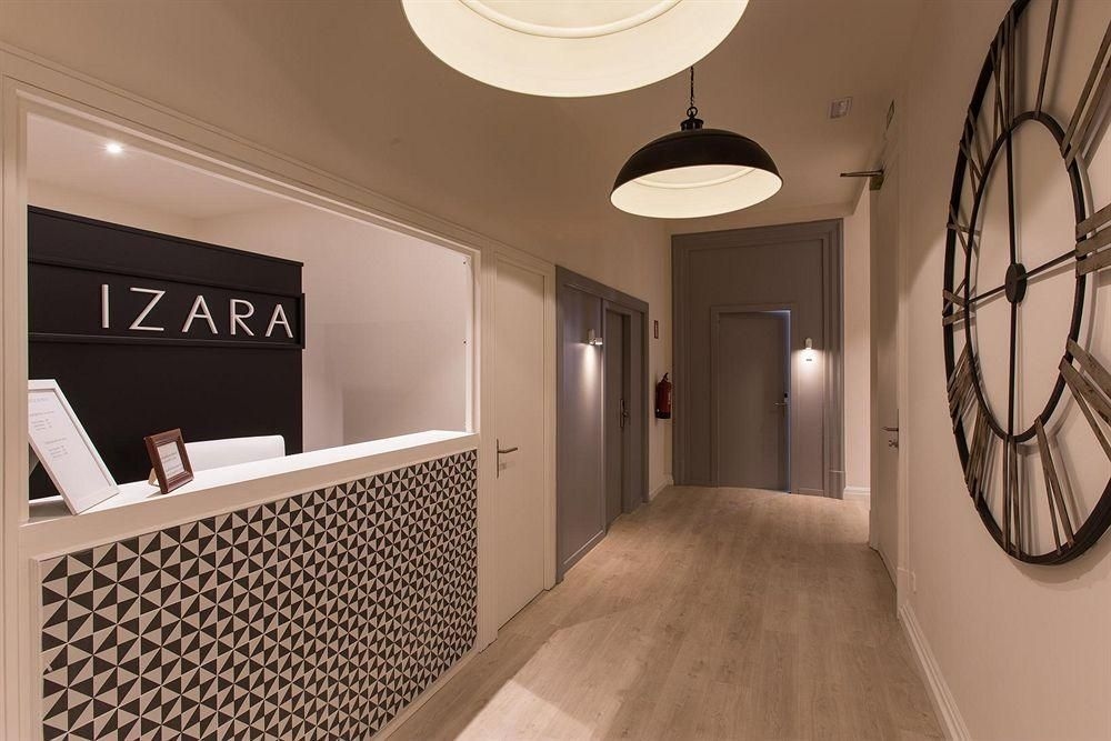 Izara Plaza Catalunya2