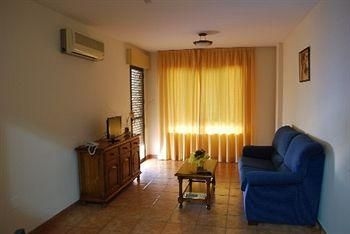 Apartamentos Santa Clara0