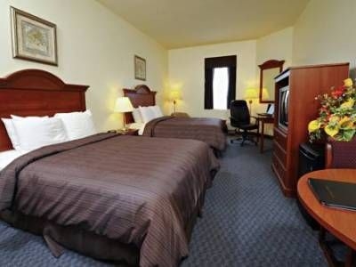Days Inn Toronto East Beaches4
