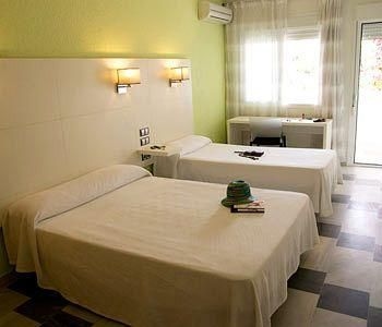 Hostal Las Gaviotas2