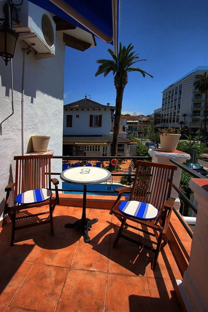 Hotel Capri0