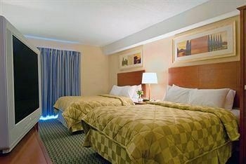 Comfort Inn Waterloo4