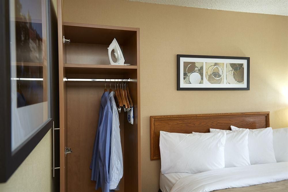 Comfort Inn Waterloo1