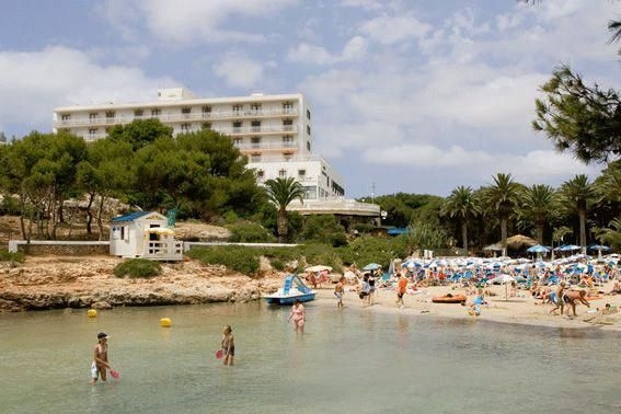 Calan Blanes2