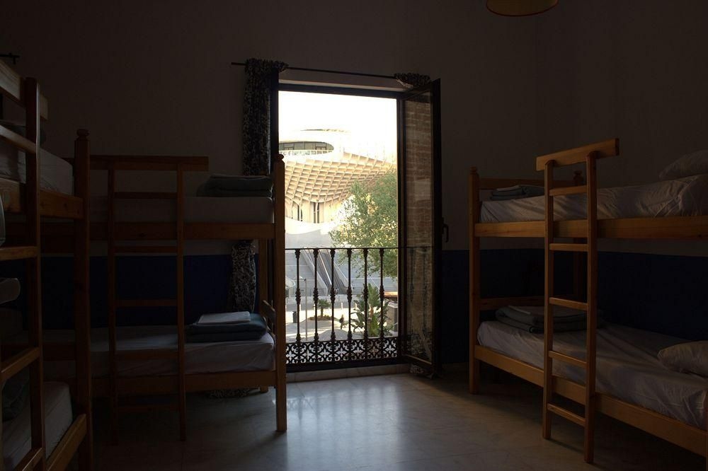 Oasis Backpackers' Hostel Sevilla3