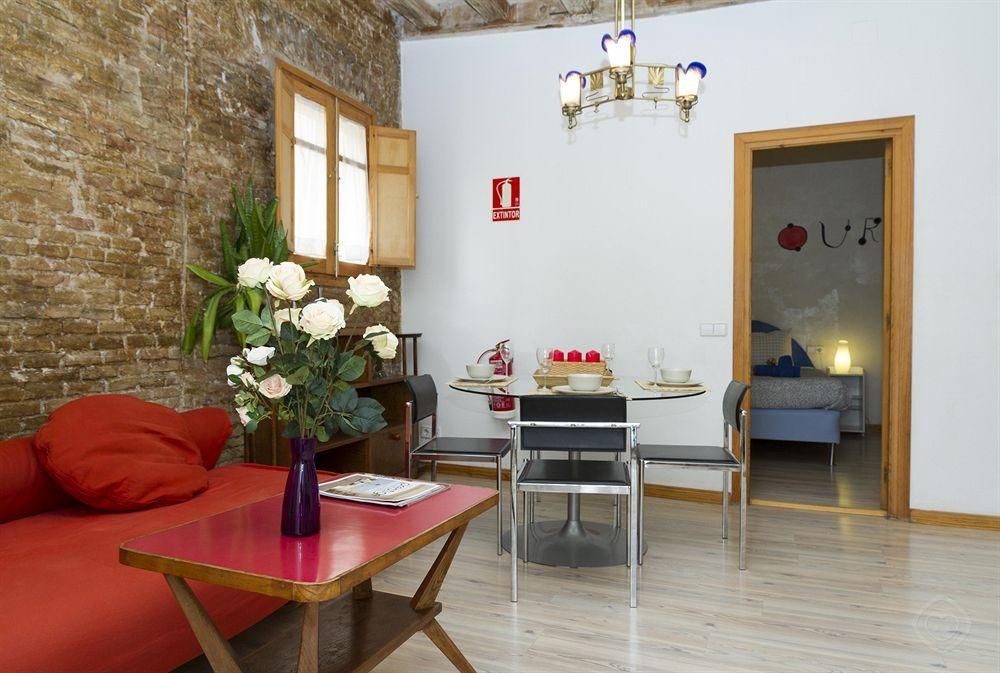 Ciutat Vella Apartments Born Zoo Area3