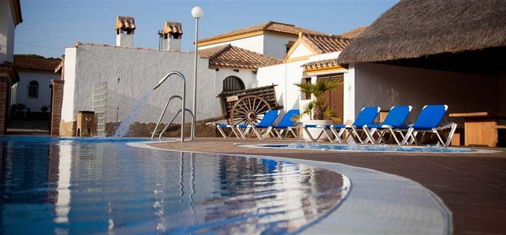 Hostal Los Pinos0
