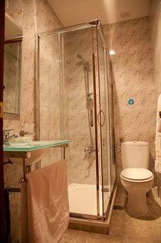 Hostal San Isidro0