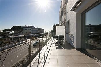 Castellmar Apartments2