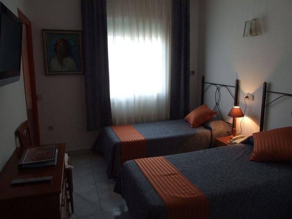 Hotel Montserrat1