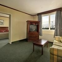 Travelodge Hotel Montreal Airport1