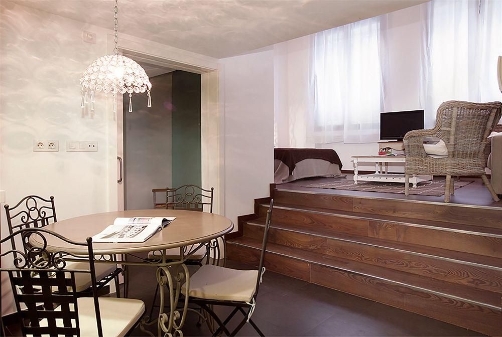 Bas Apartments Gracia2