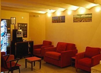 Hostal Radio4