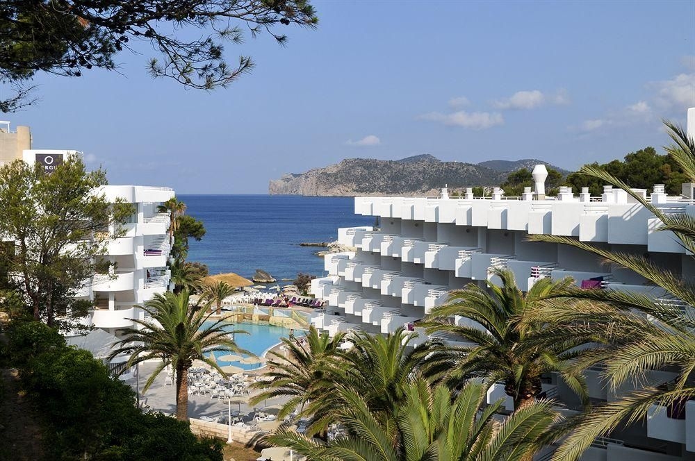 FERGUS Style Cala Blanca Suites0