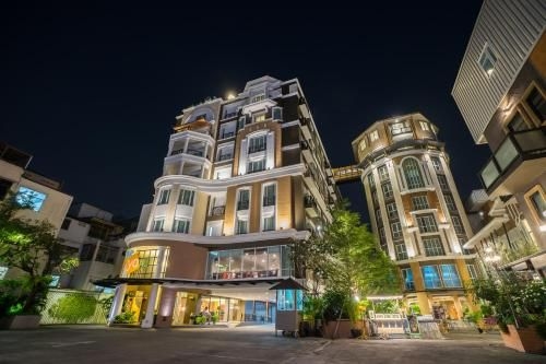 Beyond Suite Hotel1