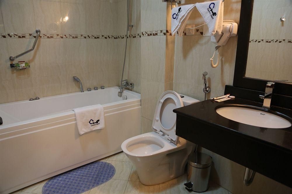 Caravan Hotel0