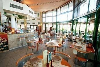 Millau Hotel Club4