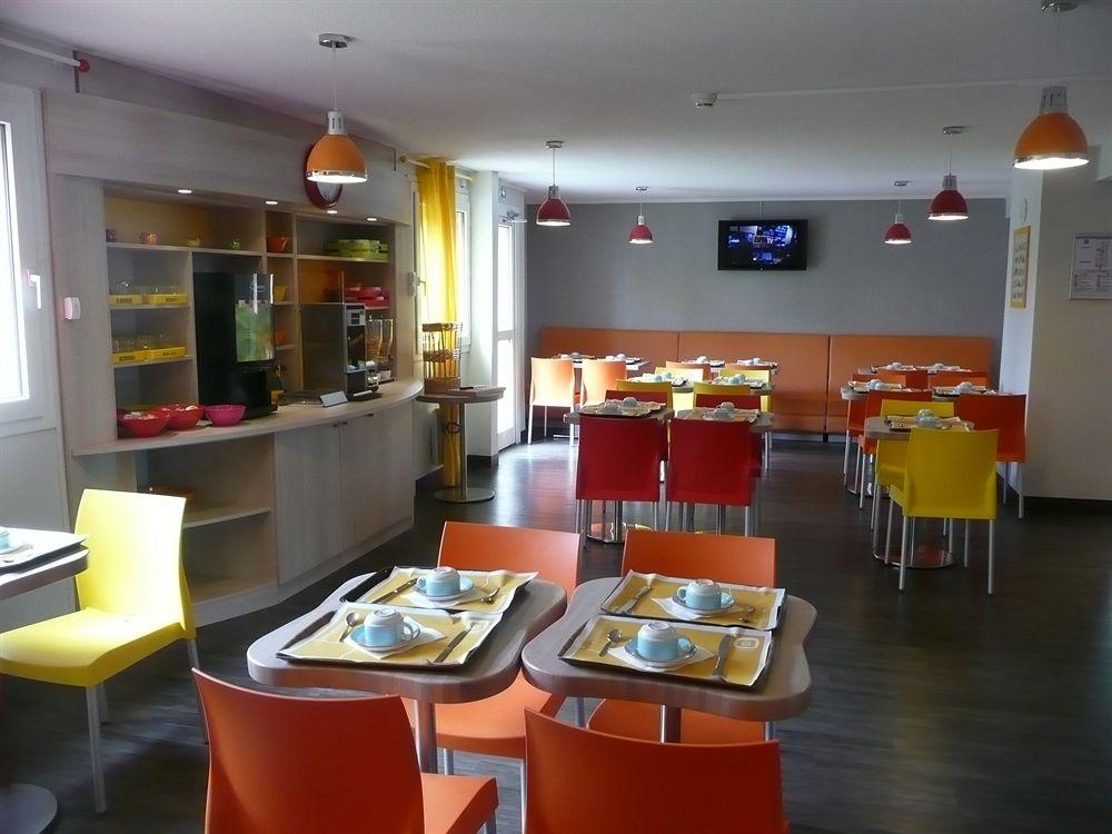 P'tit Dej-HOTEL Chartres2