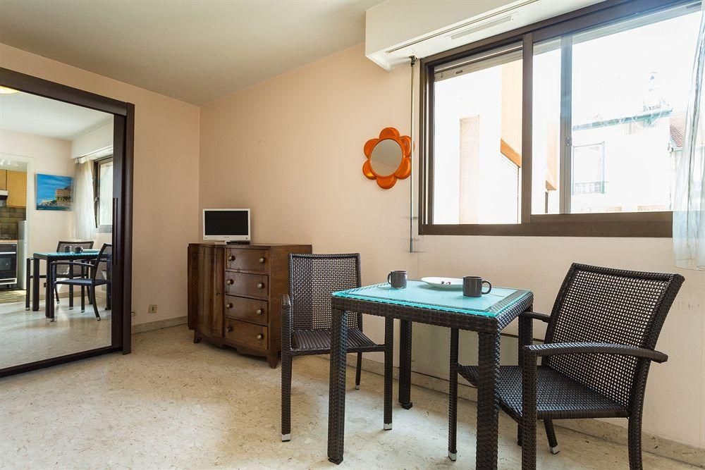 HAN Jean Medecin apartments3