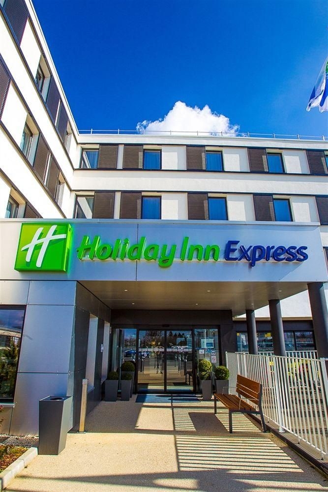 Holiday Inn Express Dijon2