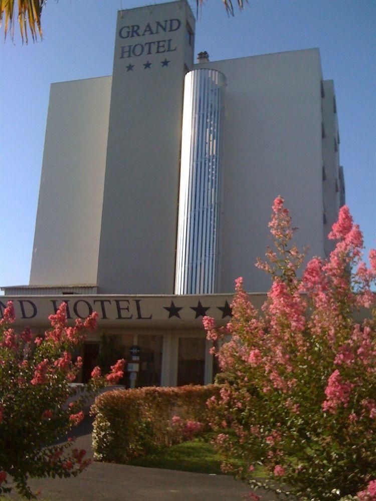 Le Grand Hotel0