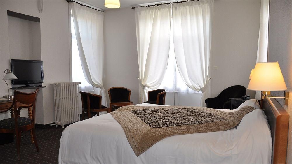 Nouvel Hotel1