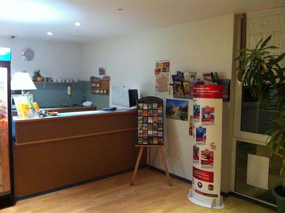 P'tit Dej-HOTEL Aurillac0